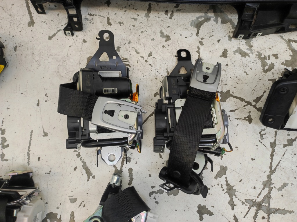 Панель приладів панель  подушки безпеки ремені s klasa w222 222 amg eu Доставка