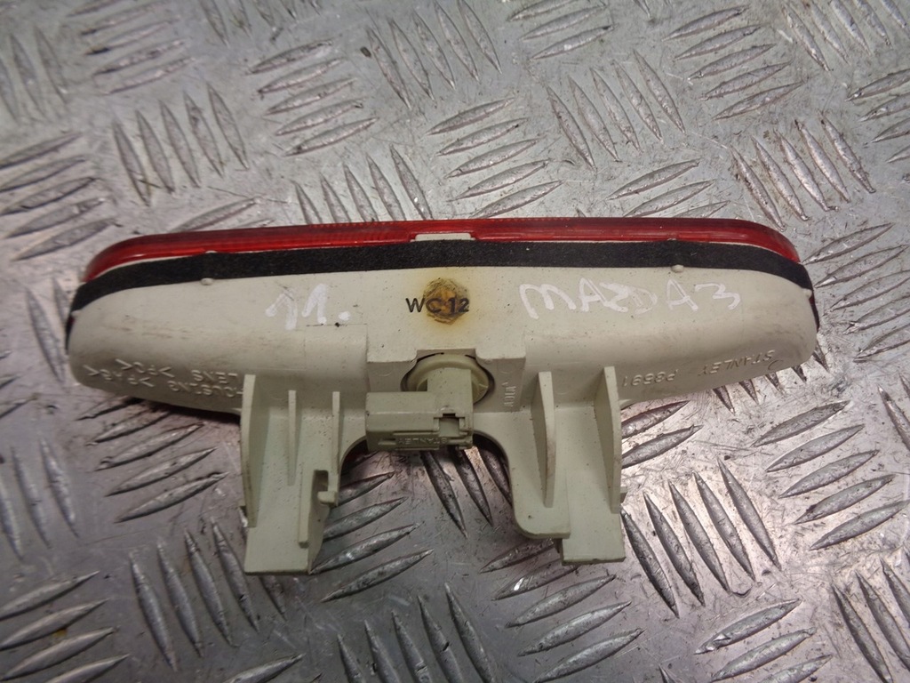 фото №3, Свет стоп-сигнал mazda 3 bk