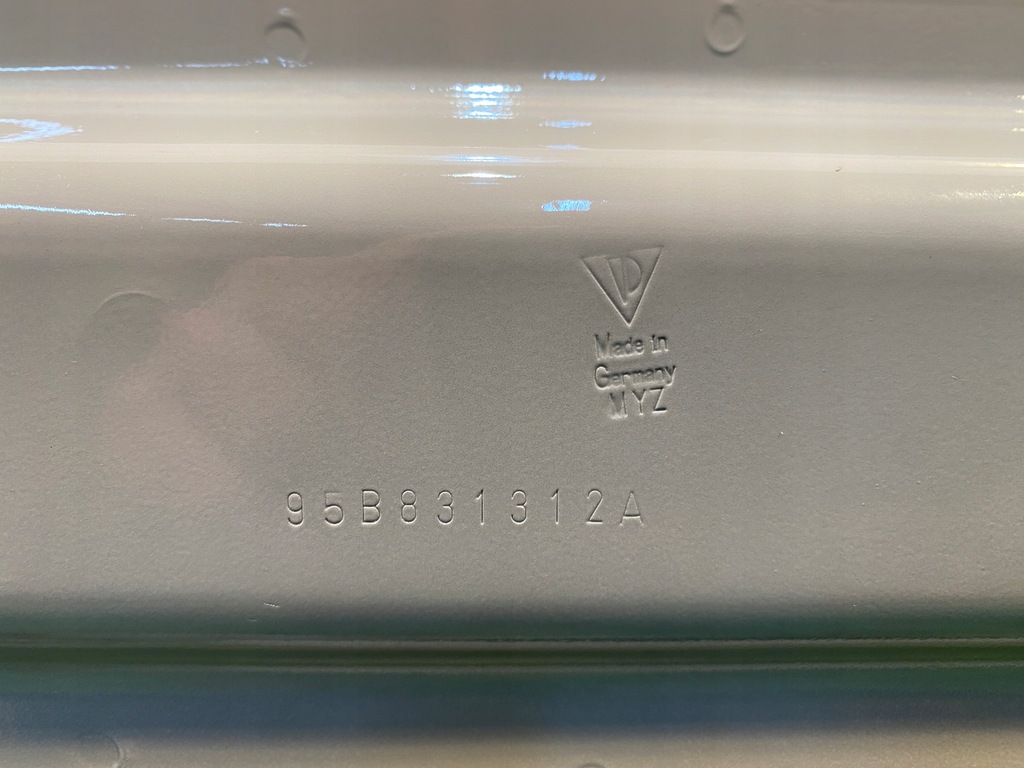 фото №16, Porsche macan 95b дверь правый перед передние правое молдинг