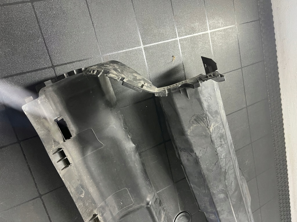 фото №9, Porsche macan повітропровід повітря 95b121707d