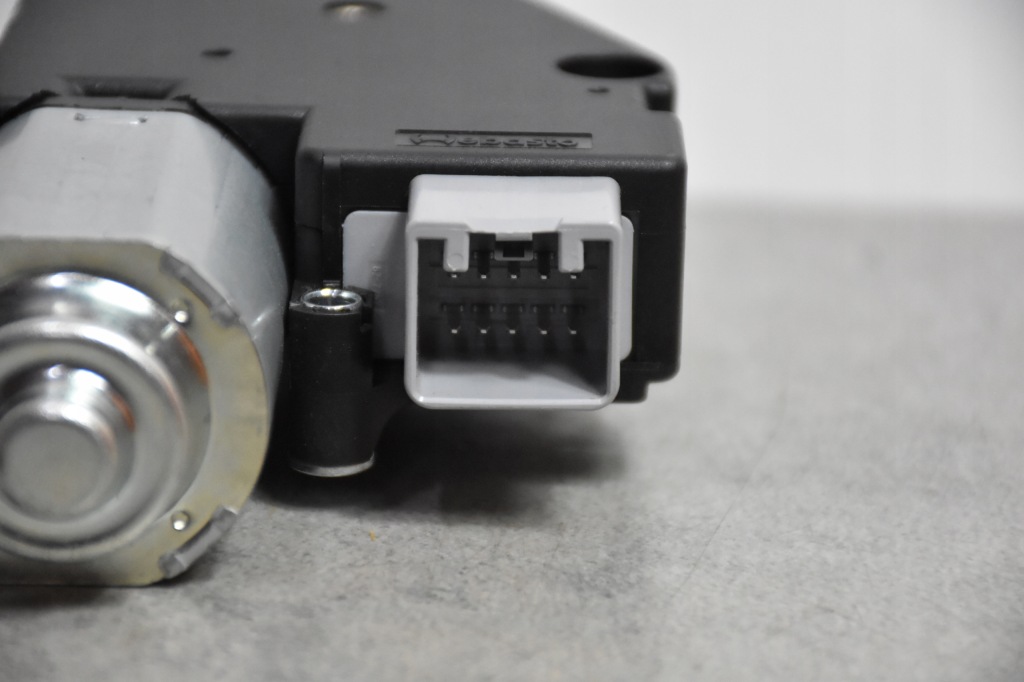 Моторчик двигун люк land rover range rover evoque l538 wr09c01aa в Україні