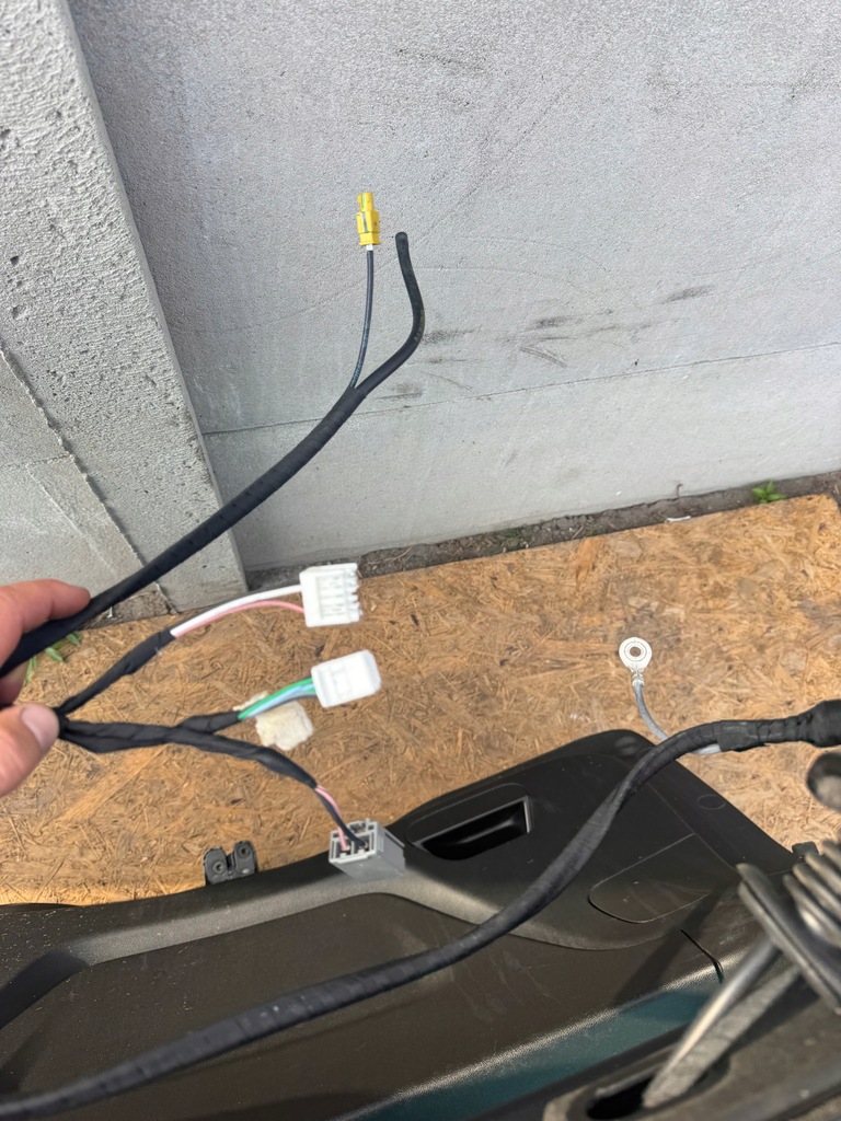 фото №6, Крышка багажника задняя задняя комплектная renault megane iv tegne kombi gt