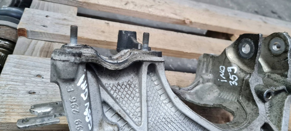 фото №6, A5 8w кронштейн кронштейн кронштейн подрамник правое правый перед 8w0399296e a4 b9 8w