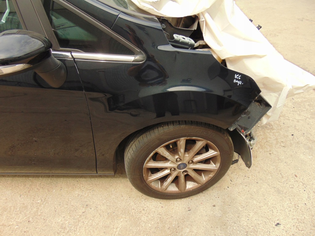 фото №1, Ford b-max крила правий передній колір kc