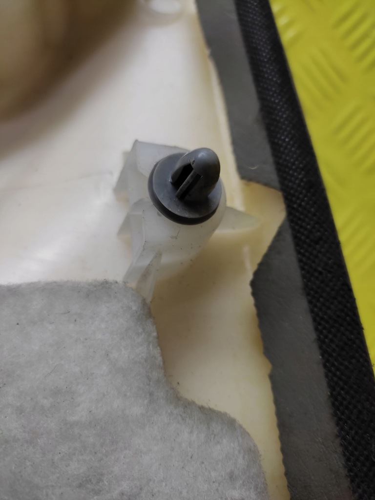 фото №7, Hyundai sonata оббивка двері правий задня