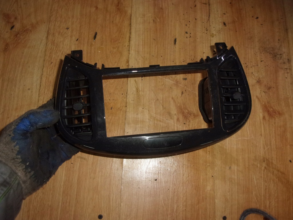 фото №1, Nissan juke i f15 рамка радио решётка