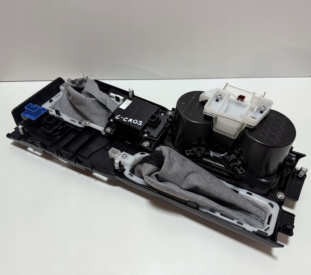 фото №9, Mitsubishi eclipse cross 17-21 туннель средний панель ручка чехол тачпад