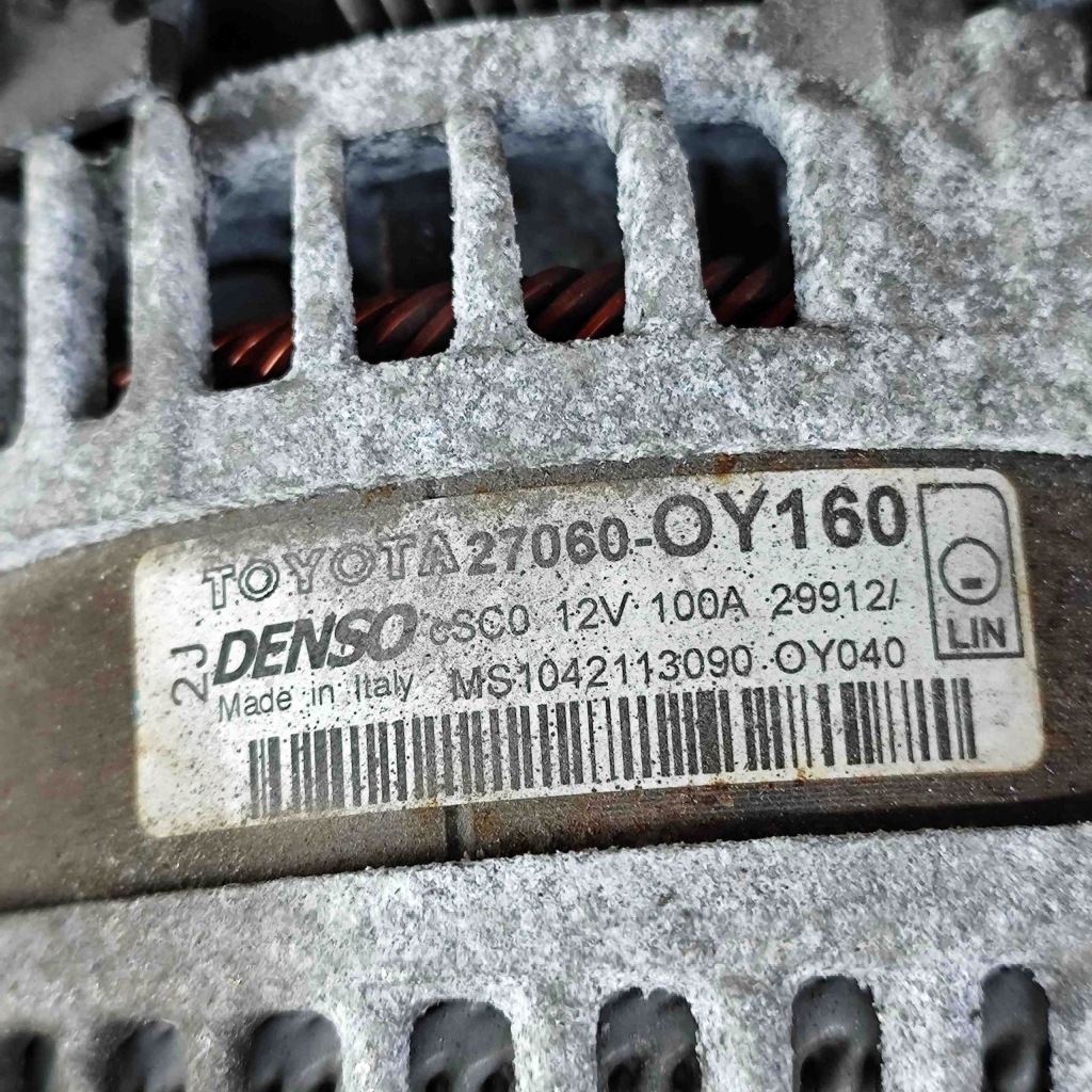 Генератор toyota auris _e18_ ms1042113090 32207072 1.3l 73kw 2012 Зі Шроту