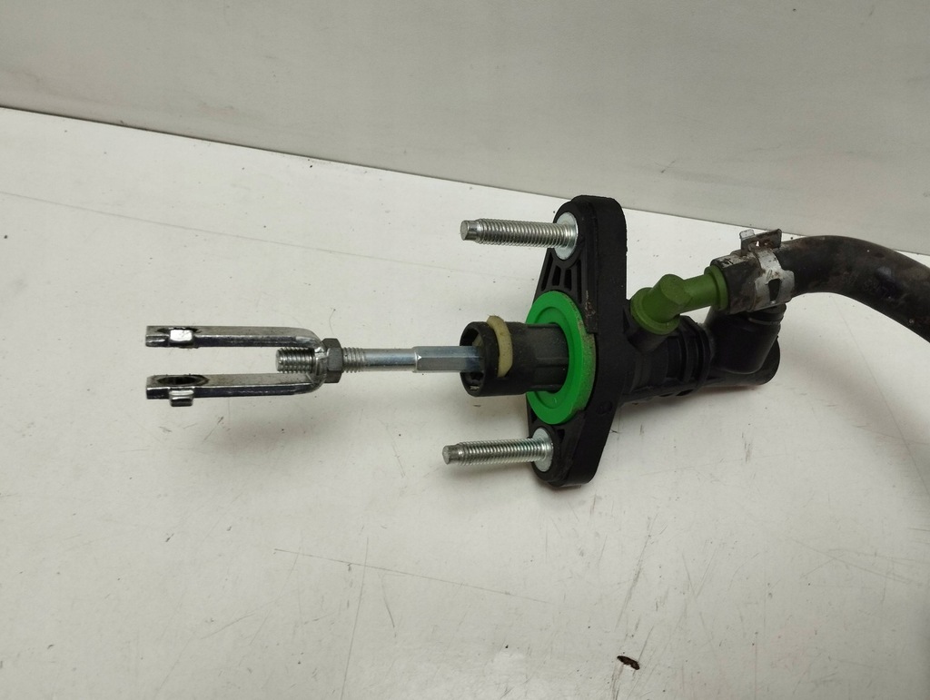 фото №5, 2010 toyota avensis t270 головний циліндр гальма 0204y2469