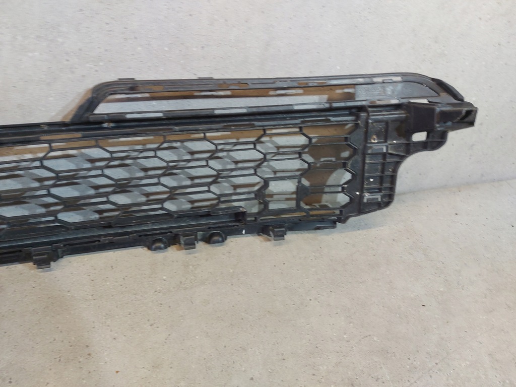 фото №8, Skoda kamiq решётка бампера средняя 658853677