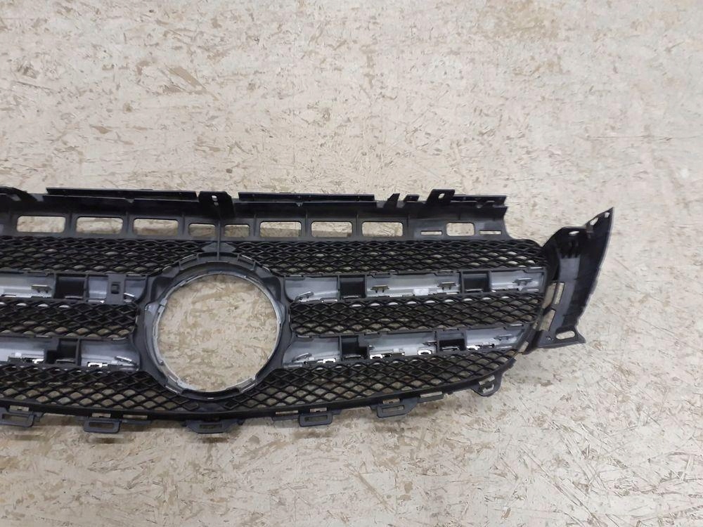 Решітка радіатора решітка радіатора mercedes e-klasa w213 a2138880123 в Україні