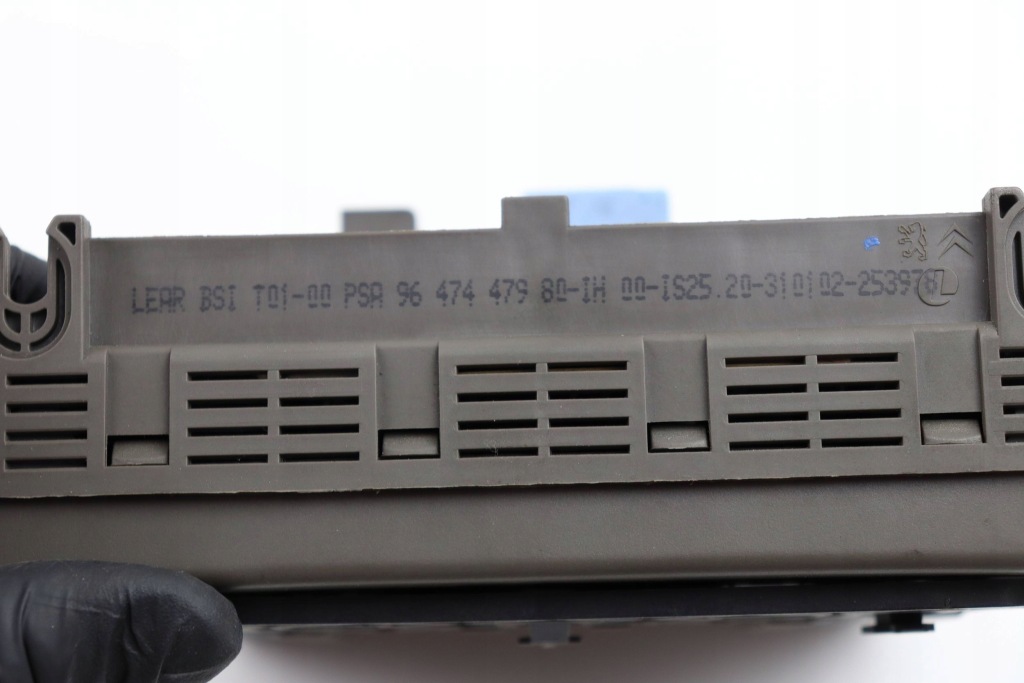 Citroen peugeot модуль блок керування коробка bsi 9647447980 Недорого