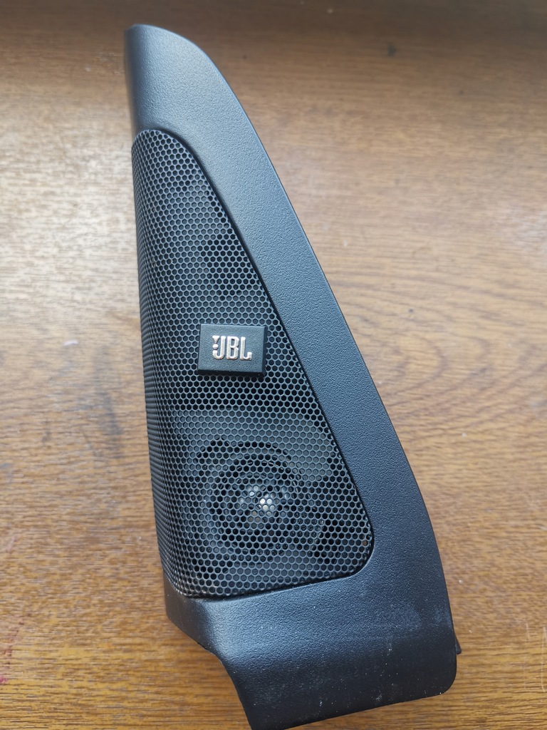 фото №1, Toyota prius заглушка накладка динамік