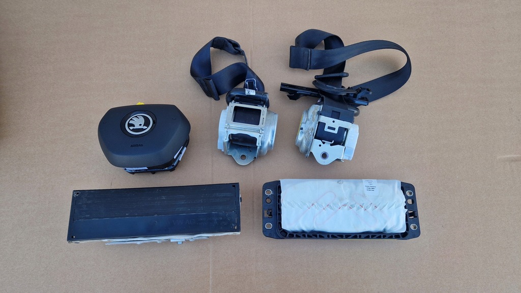 фото №1, Подушки безопасности ремни skoda octavia iv 4 оригинал ideał комплект