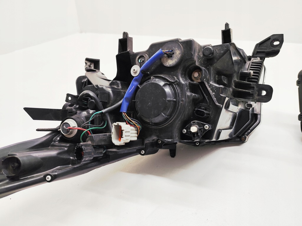 фото №14, Infiniti qx70 лампи фари перед ксенон комплект