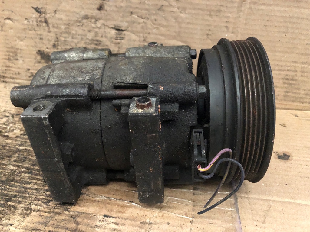 фото №4, Компресор кондиціонера mazda 121, ford fiesta mk4