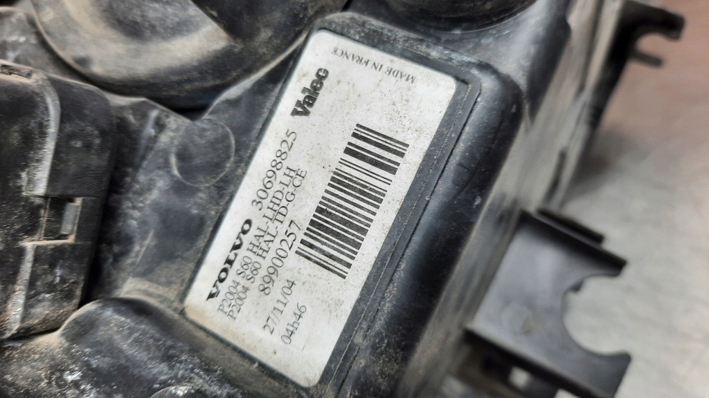 фото №15, Фара левый 30698825 volvo s60 lift 04-09r