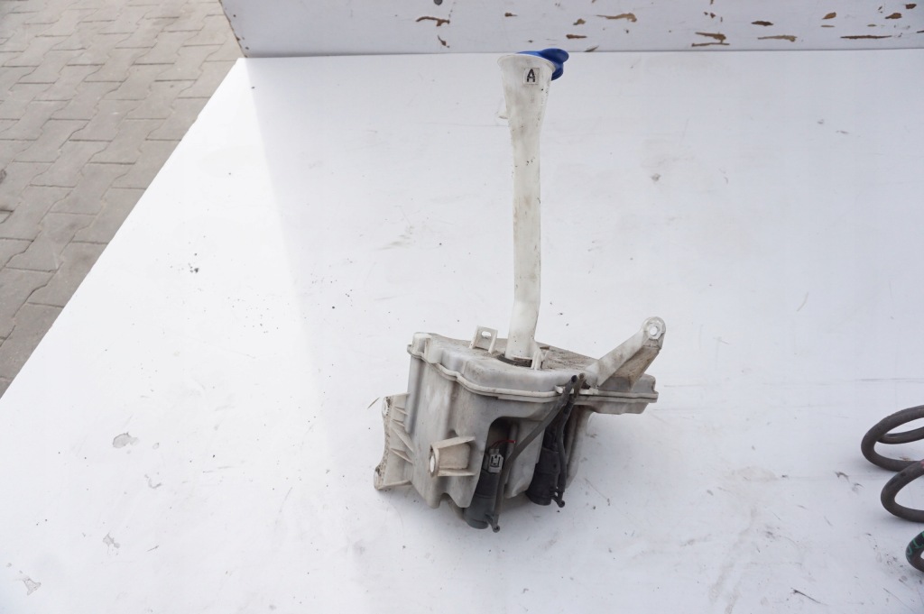 фото №1, Бак омивача toyota verso i fl