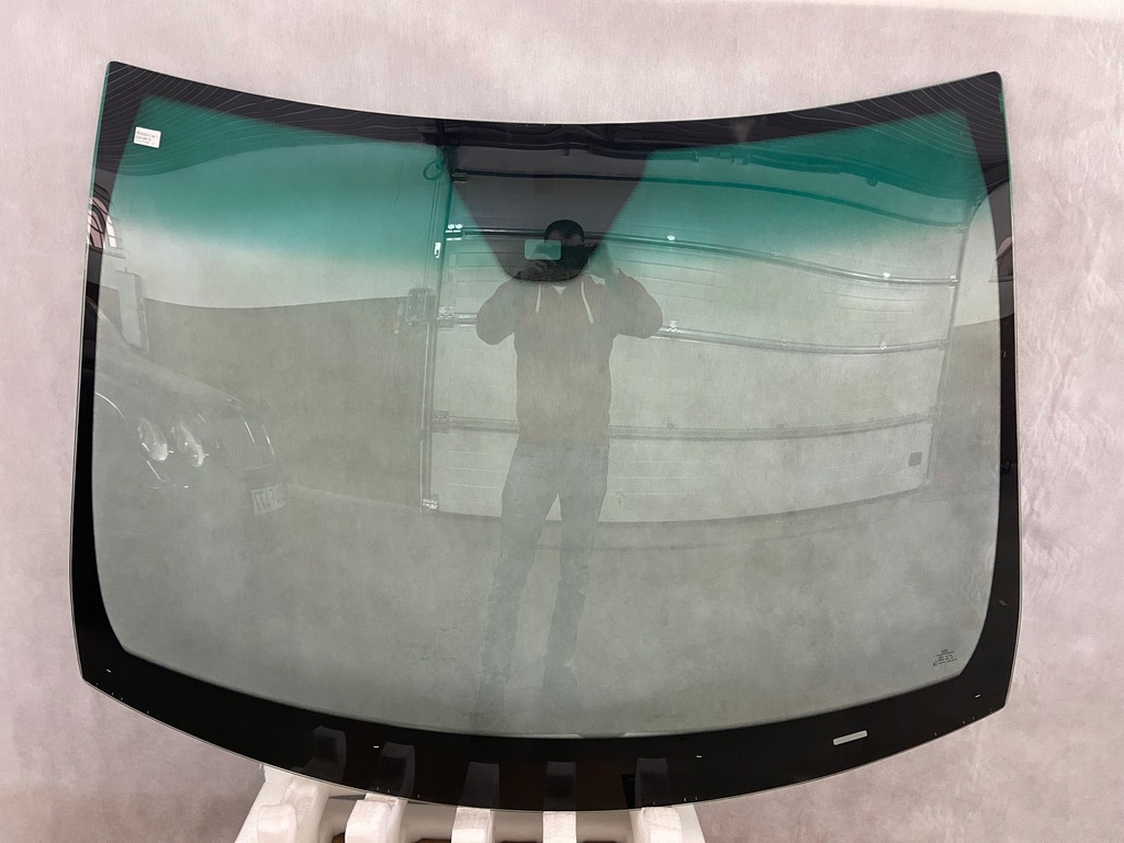 фото №1, Mercedes r350/r500 w251 стекло передняя лобовое 06-