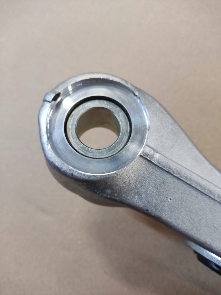 Важіль лівий перед audi a6 a7 vw touareg 4m0407155e в Україні