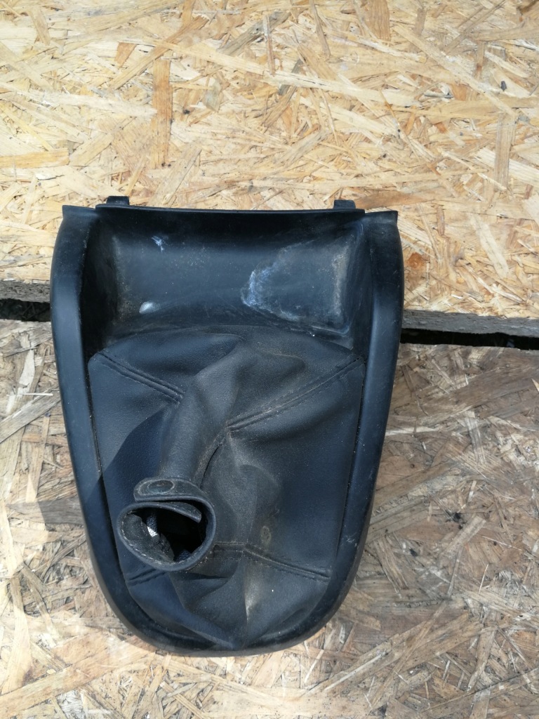 фото №1, Рамка + чехол передач fiat doblo ii 2016