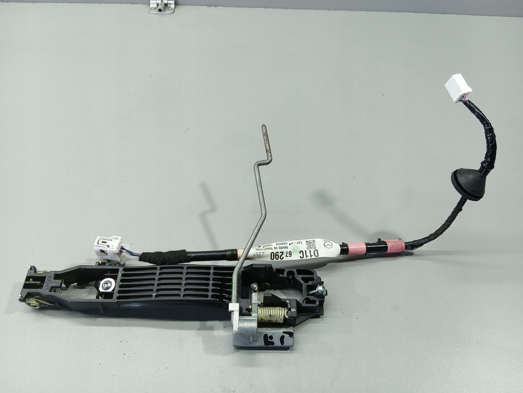 фото №1, Вкладка ручка левый перед mazda cx3 d11c67290