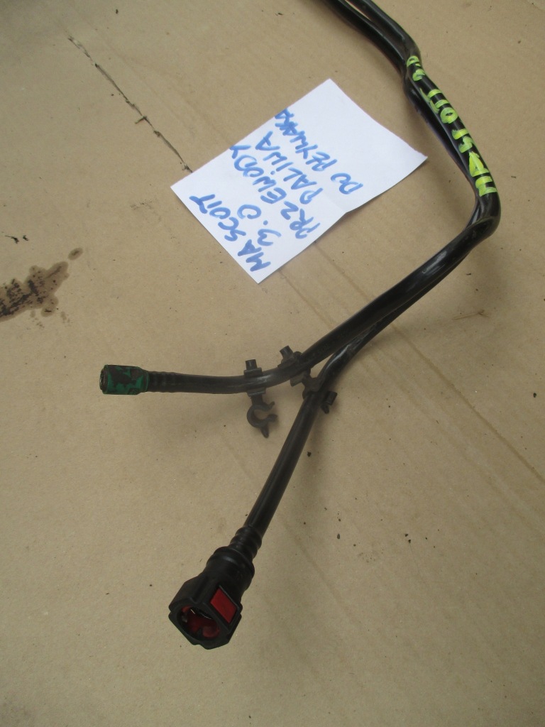 Шланг пабтрубок  трубка топлива mascott 3.0 04-10 Цена