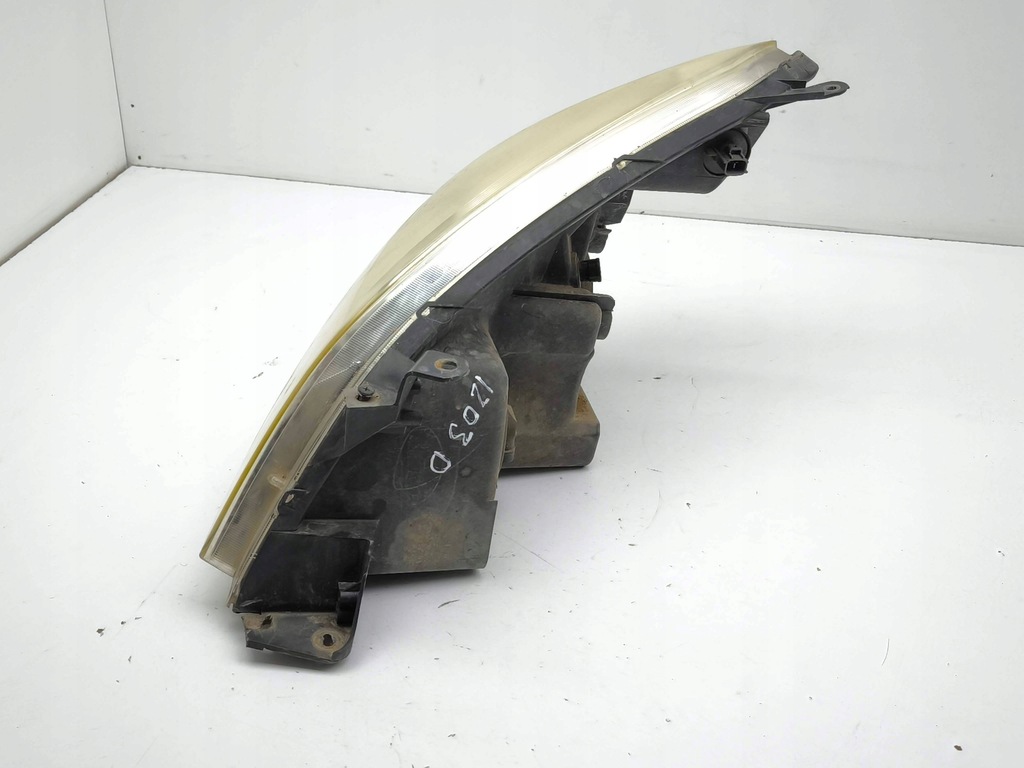 фото №12, Toyota corolla verso ar10 2007 права сторона лампи передні