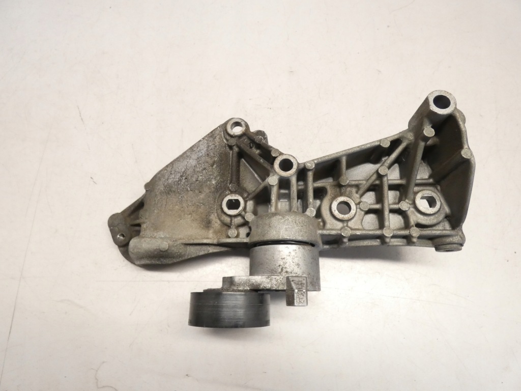Кронштейн двигателя генератора renault modus 1.6 16v 04-12 8200327134 Недорого