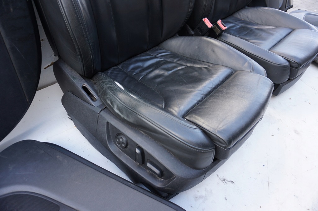 фото №7, Сидіння сидіння шкіра s-line підігрів 7 осіб audi q7 4l