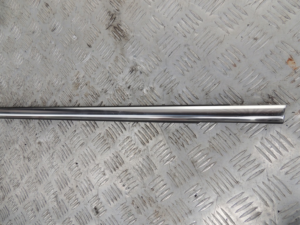 фото №5, Porsche оригинальный номер 7p0839477