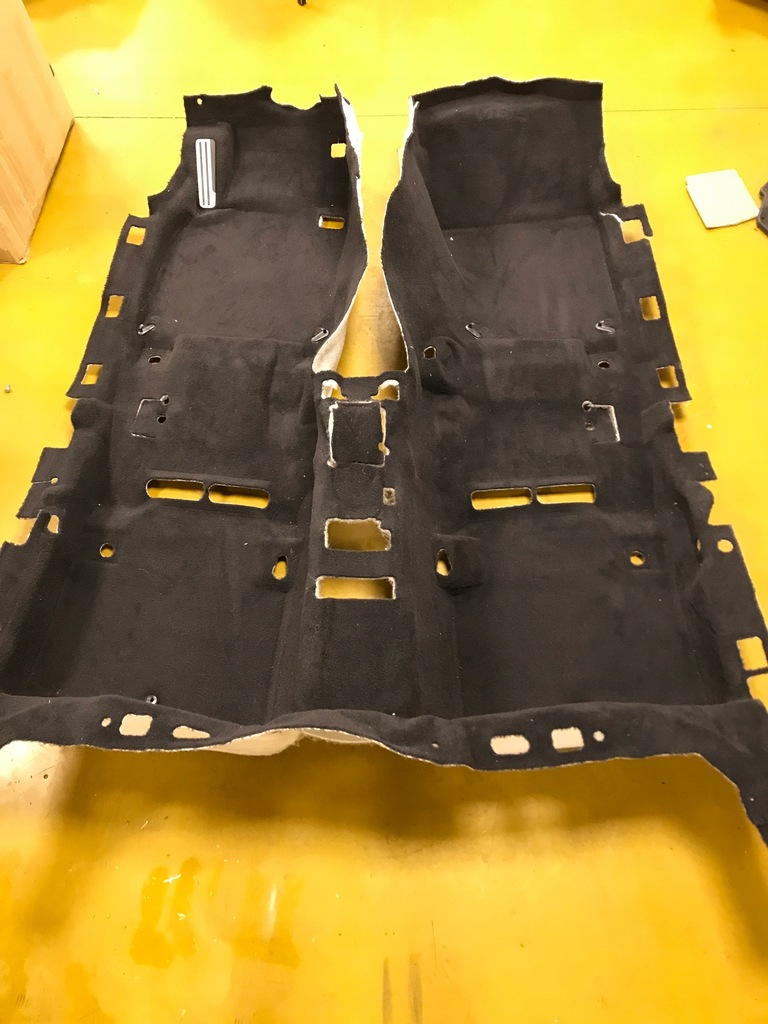 фото №1, Коврик обшивка пол обивка infniti q70 m