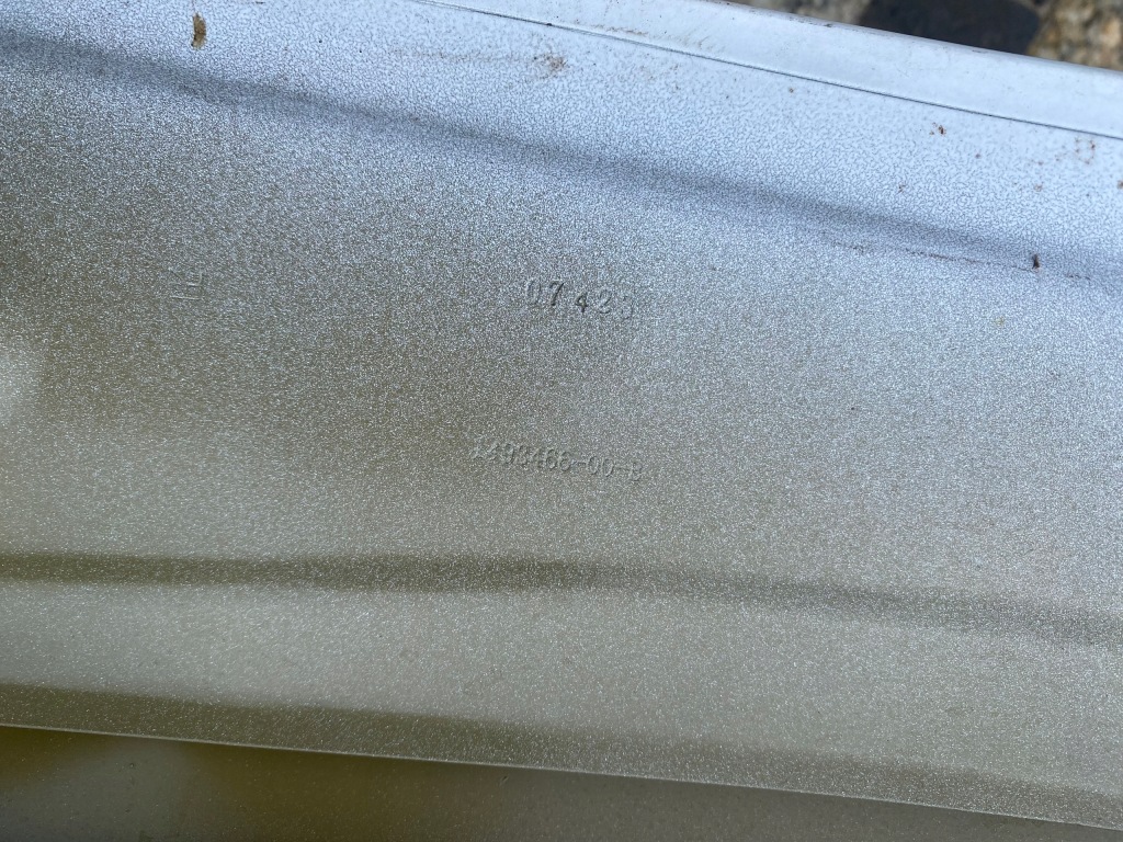 Купить Tesla model y крыло правый перед оригинал