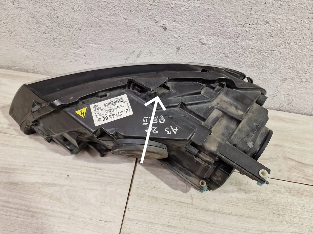 фото №9, Audi a3 8p lift правая лампа ксенон