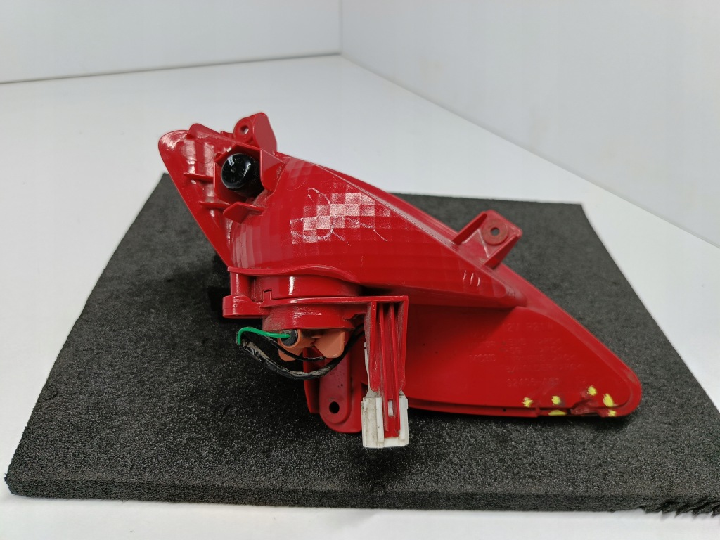 фото №8, Hyundai i30 ii kombi 12-лампа правая задняя бампера противотуманная 92406-a61