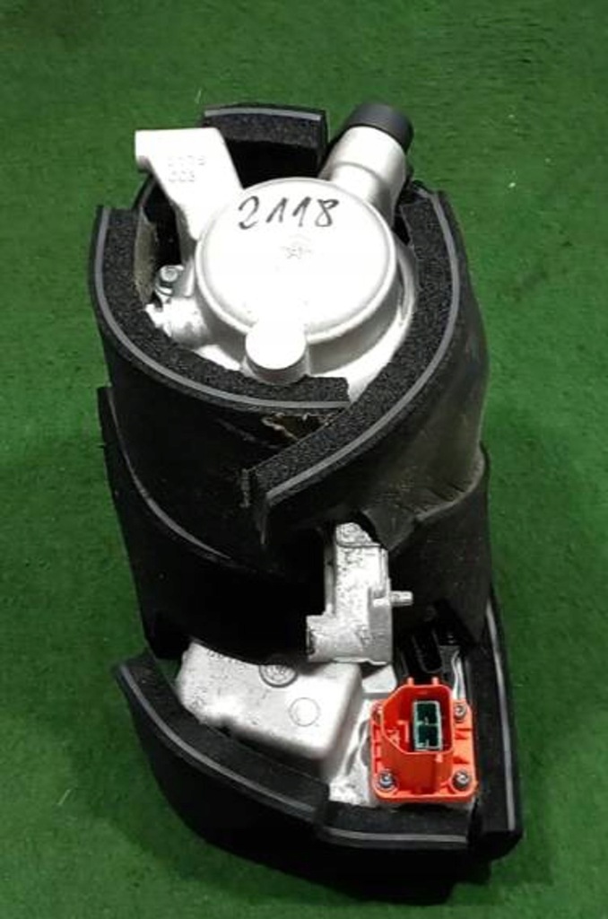 Купити Компресор кондиціонера tesla 3 y рестайлінг