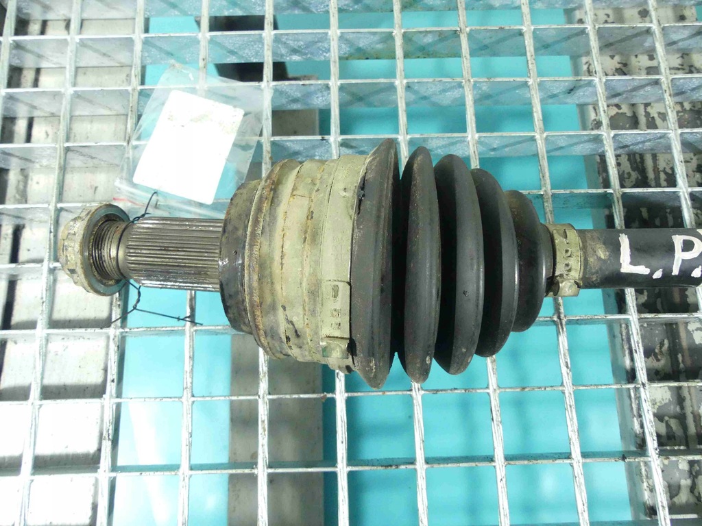 фото №2, Приводной вал левая bmw x3 e83 2.0d