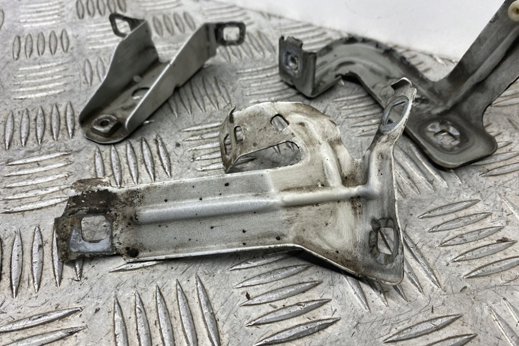 фото №7, Кронштейн передній lewego крила bmw 3 touring f31 7255821 3.0l