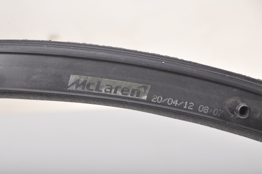 фото №9, Mclaren mp4 spider прокладка дверь левая