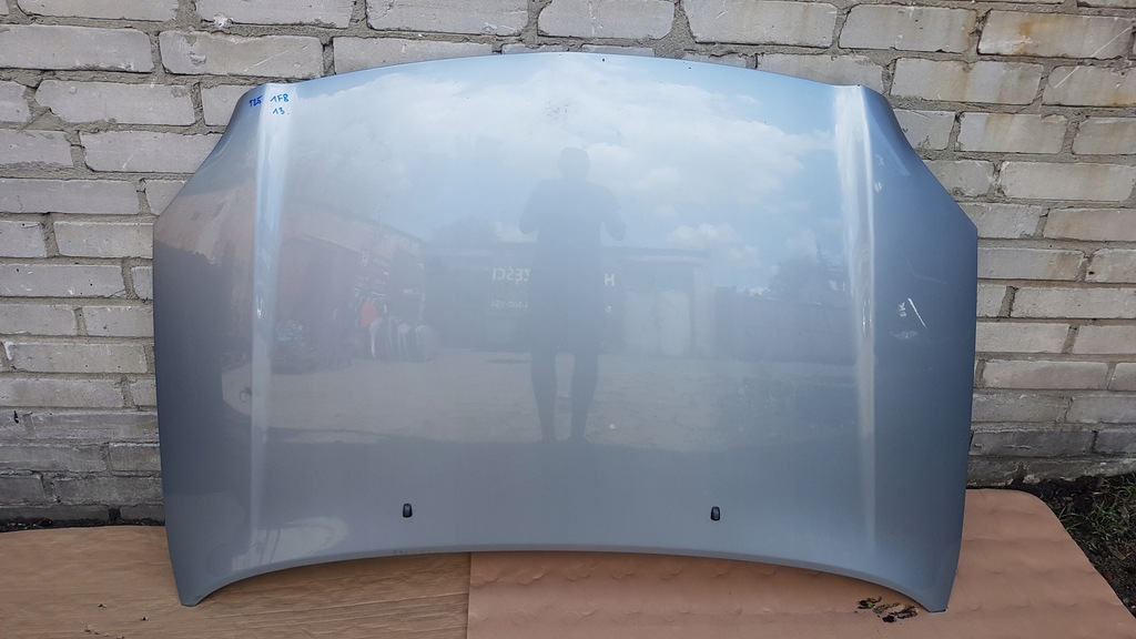 фото №1, Toyota avensis t25 03-08 капот 1f8