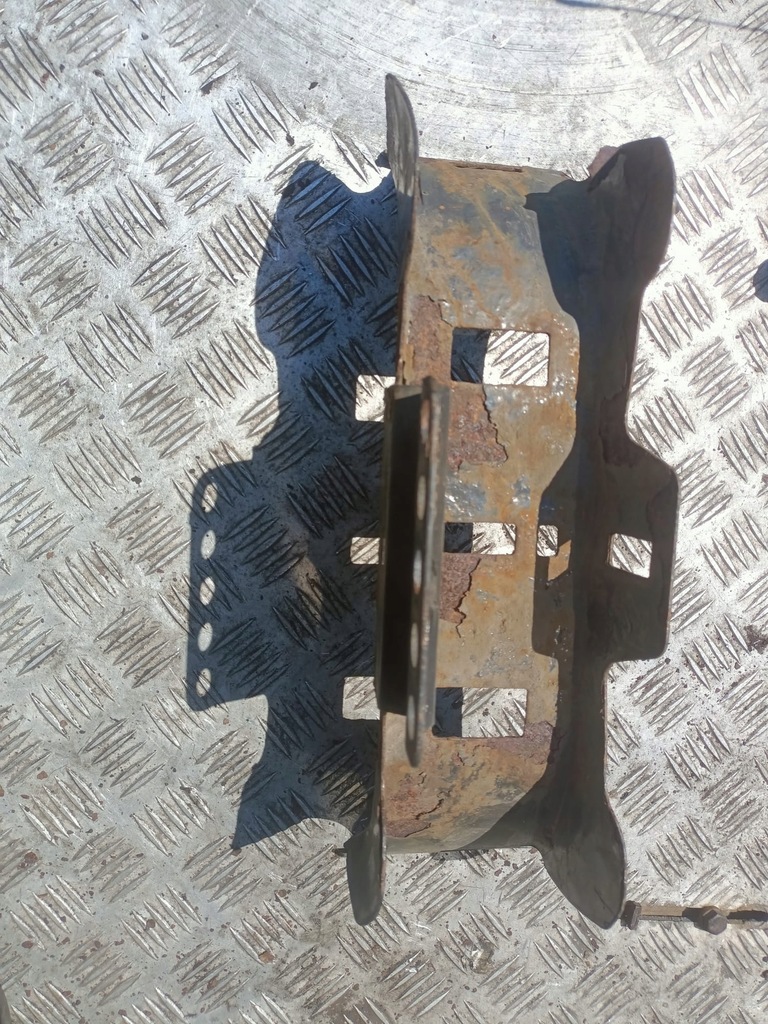 фото №1, Кронштейн кронштейн електропроводка scania r s ngs 2564513