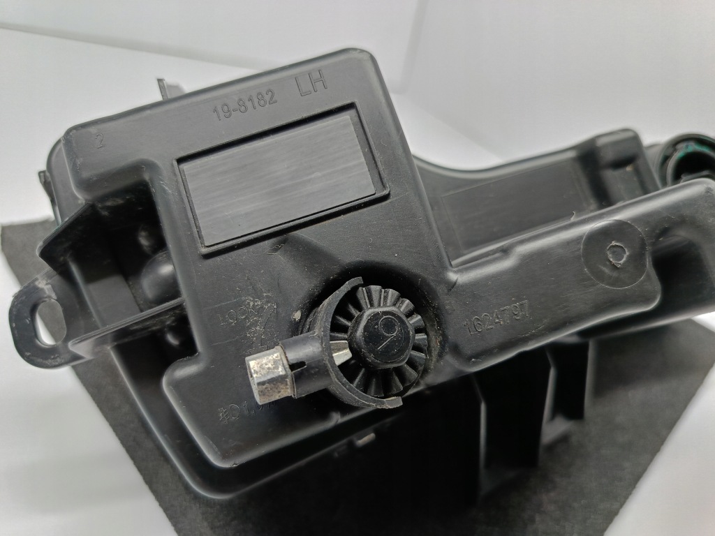 фото №12, Tesla 3 lift y 20- протитуманна фара drl лівий лампа протитуманна led 1624797-00-a