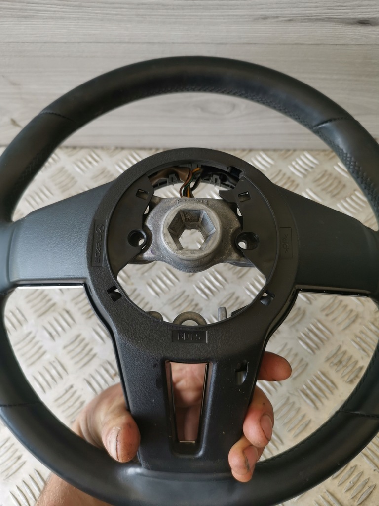 фото №8, Mazda 3 iv bp sedan usa воздуховод кожа