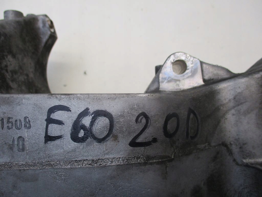 Кронштейн основа генератора bmw e60 2.0 d Ціна
