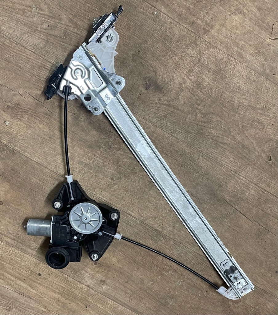 фото №1, Toyota yaris iv підйомник вікон правий перед