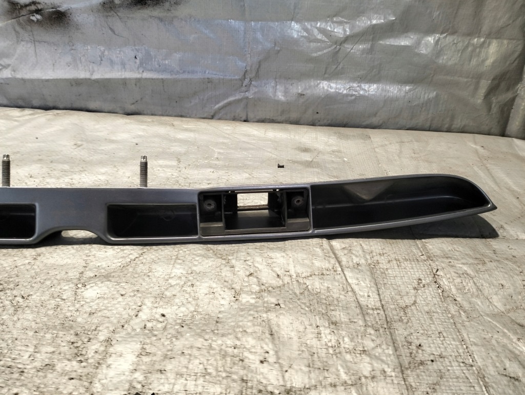 фото №8, Накладка кришки багажника audi a4 b5 lift оригінальний номер 8d5827576b 97r k: g5,y7l