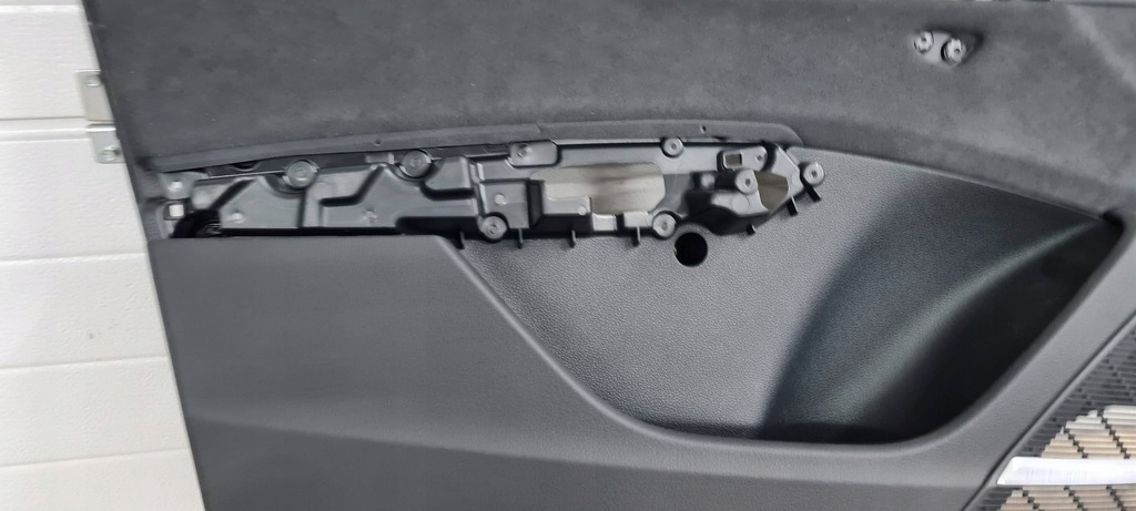 фото №11, Sq8 4m rsq8 q8 обшивка оббивка двері лівий перед alcantara 24r 4m8867105e