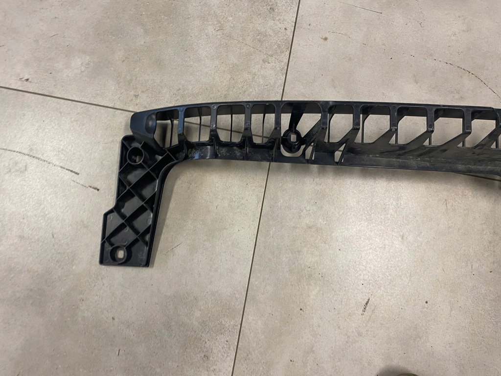 фото №6, Bmw i3 направляющая кронштейн бампера задняя 7296779