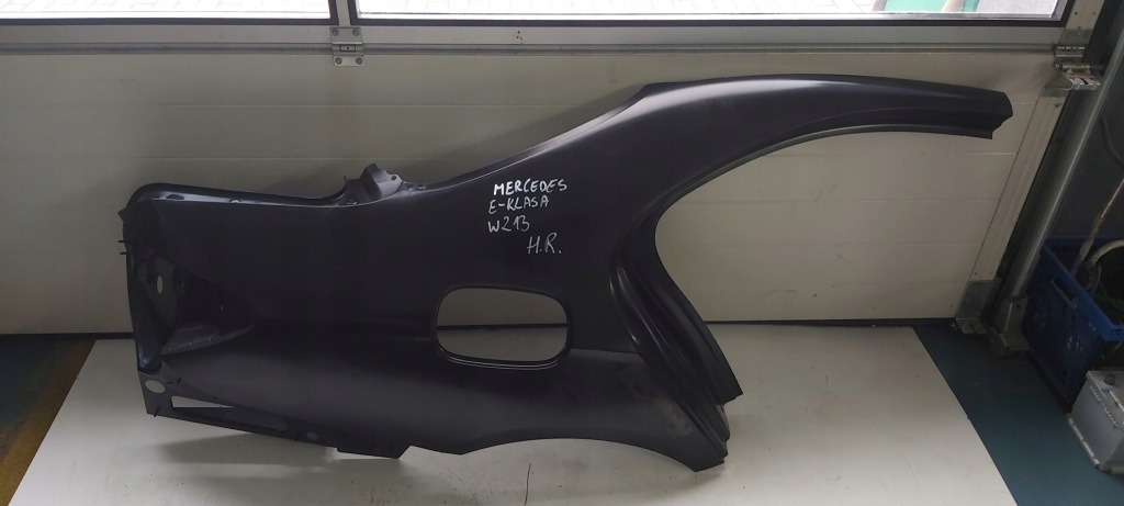 фото №1, Mercedes e-klasa w213 крыло правый задняя
