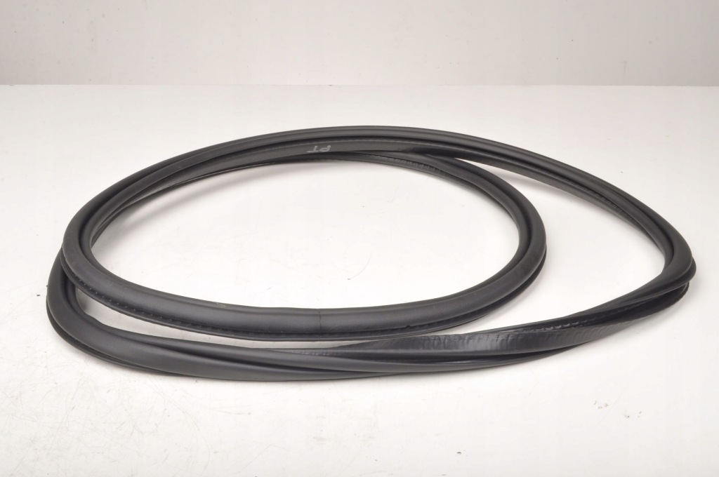 фото №1, V60 ii прокладка дверь правый задняя 32229227 2020r